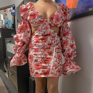 CLUB LONDON DRESS SIZE 6 fits like a 4 brand new